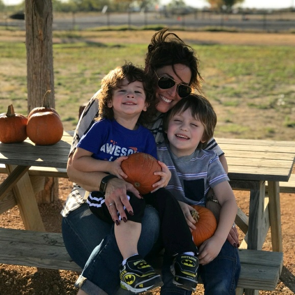 Meet your Posher, Steffany - Picture 1 of 1